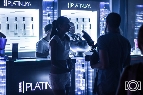 Nigthclub Photographer E1429740496555 - E17