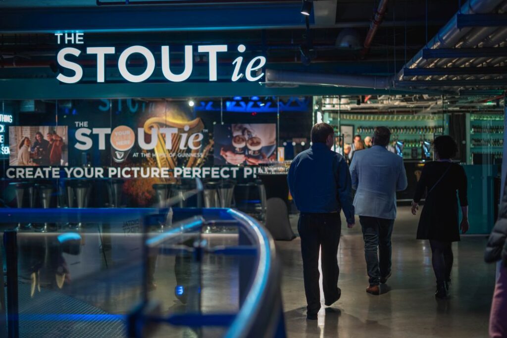 Event Decorations And Atmosphere Shots - E17