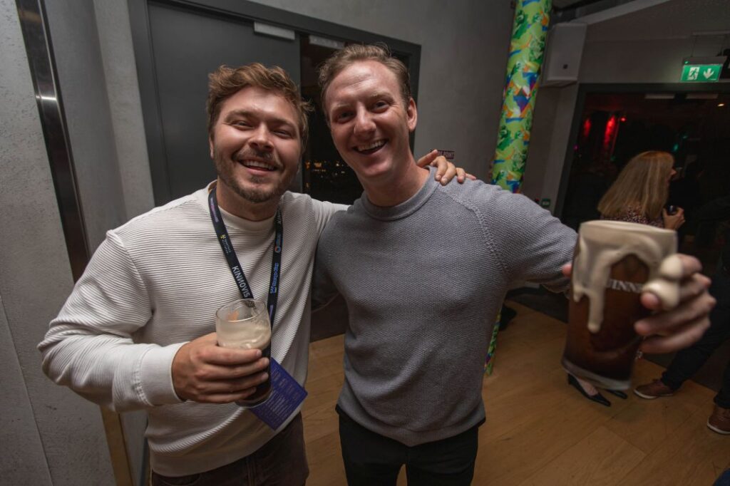 Guests Arriving At Evening Event - E17