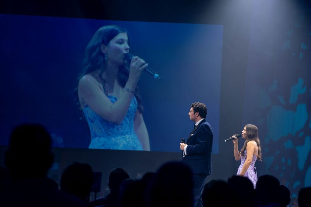 Entertainment Opera Singer During Corporate Gala Awards Fedesa In Convention Centre Dublin Ireland, Zoom Photograph - E17